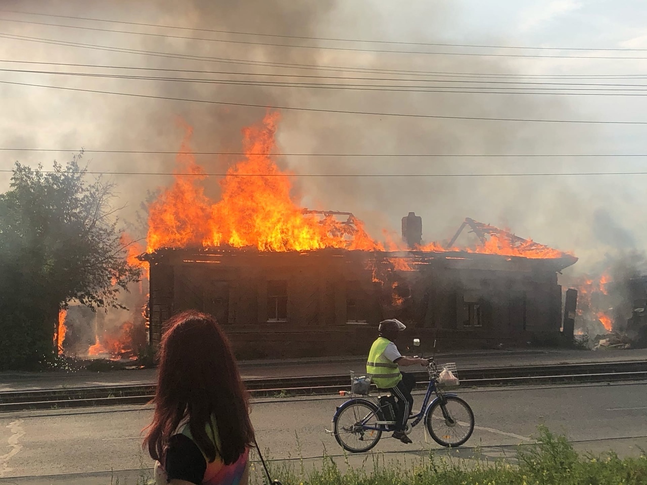 Пожар на доме 94 по Российской улице, Челябинск